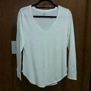 4 ct. NWOT White Old Navy L.S. Tee Relax Fit Sz S